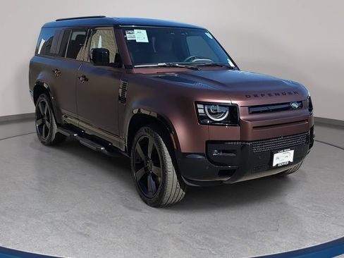 New 2026 Land Rover Defender 130 X-Dynamic SE AWD/4WD image 3
