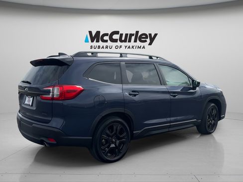 Certified 2025 Subaru Ascent Bronze Edition AWD/4WD image 5