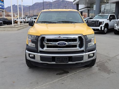 Used 2015 Ford F150 XLT w/ Trailer Tow Package image 9