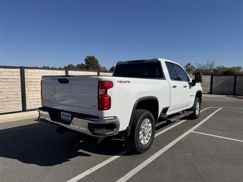Used 2022 Chevrolet Silverado 2500 LTZ w/ Safety Package image 8