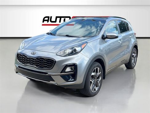 Used 2020 Kia Sportage S w/ S Sunroof Package image 3