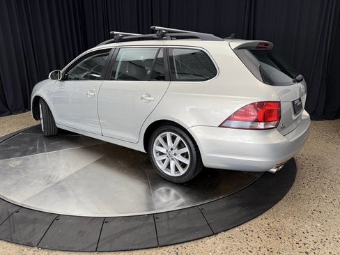 Used 2011 Volkswagen Jetta SE image 12