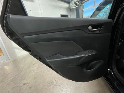 Used 2019 Hyundai Accent SE image 18