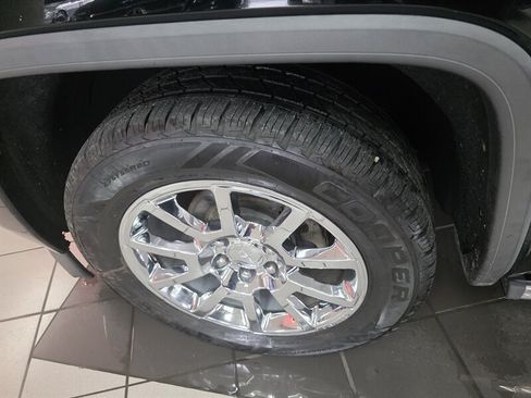 Used 2017 GMC Sierra 1500 Denali AWD/4WD image 44