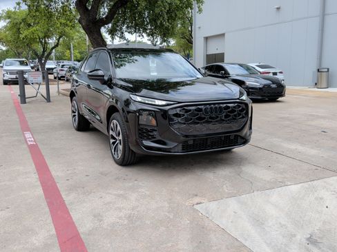 Used 2026 Audi Q3 quattro 2.0T image 2