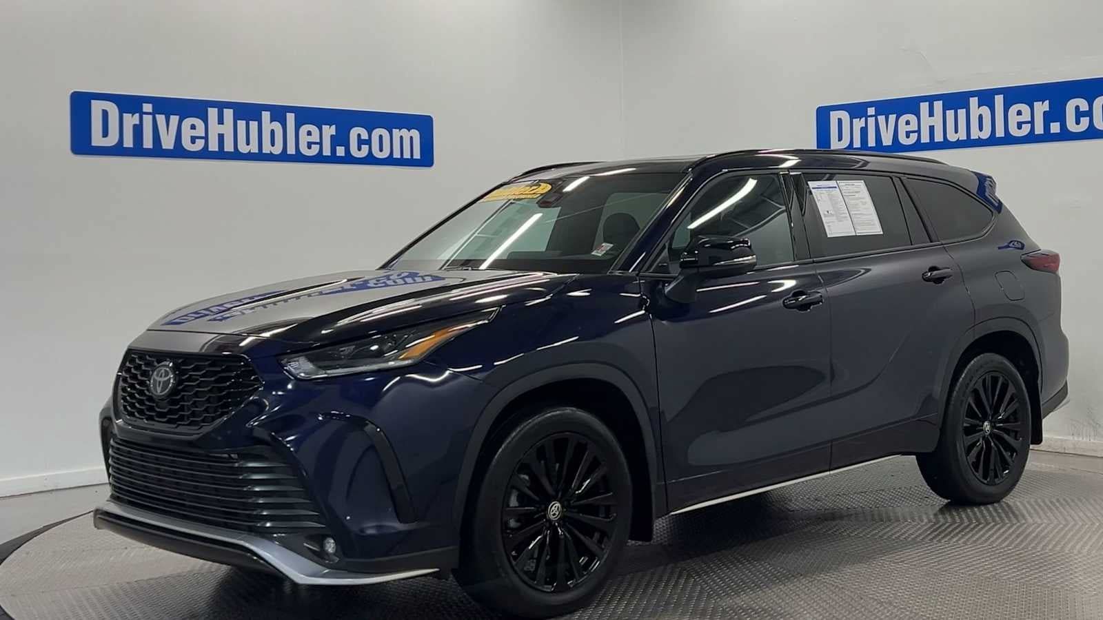 Used 2025 Toyota Highlander XSE AWD/4WD image 2