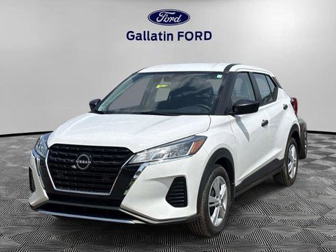 Used 2024 Nissan Kicks S FWD image 1