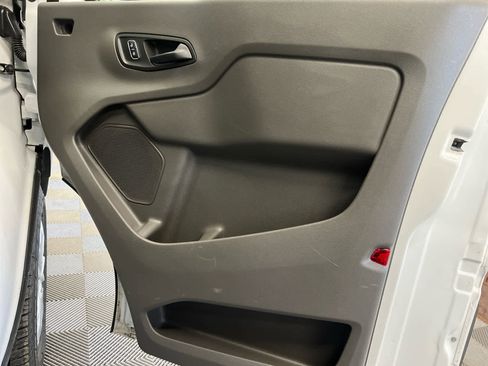Used 2022 Ford Transit 250 w/ Exterior Upgrade Package image 40