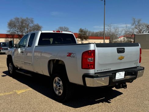 Used 2013 Chevrolet Silverado 2500 LT w/ Interior Plus Package image 9