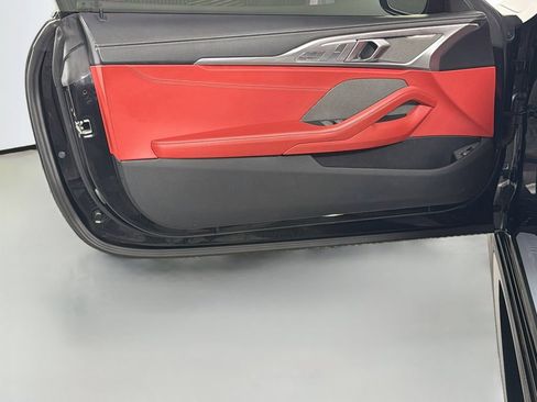 Used 2025 BMW M850i xDrive Convertible AWD/4WD image 18