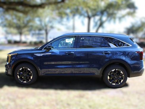 New 2026 Kia Sorento S FWD image 14
