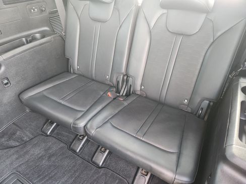 Used 2025 Kia Sorento S w/ Panoramic Sunroof Package FWD image 32