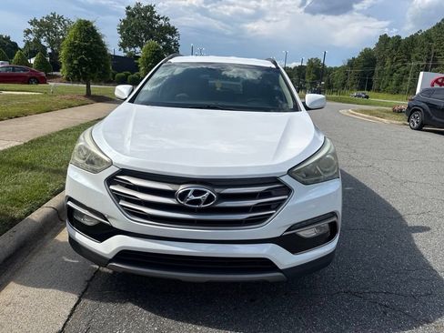 Used 2017 Hyundai Santa Fe Sport FWD image 9