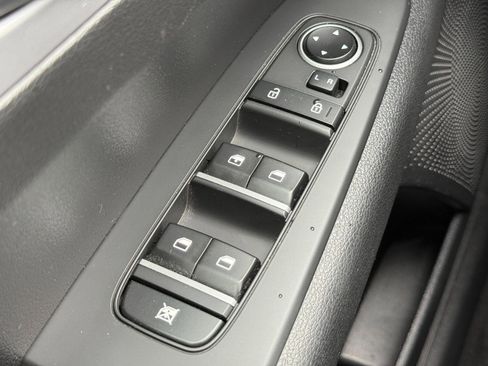 Used 2023 Kia Forte LXS FWD image 20