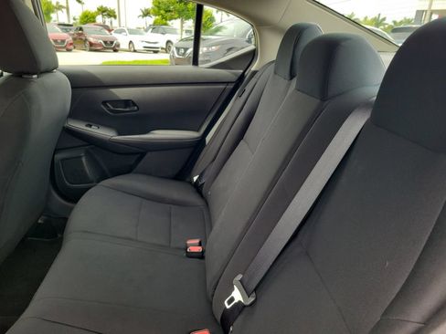 Used 2025 Nissan Sentra S FWD image 10