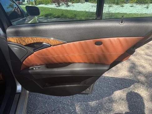 Used 2008 Mercedes-Benz E 350 Luxury image 19