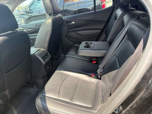 Used 2019 Chevrolet Equinox LT w/ Sun & Navigation Package FWD image 7