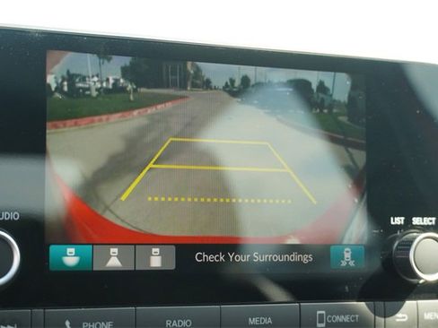 Used 2025 Honda Civic Sport image 21