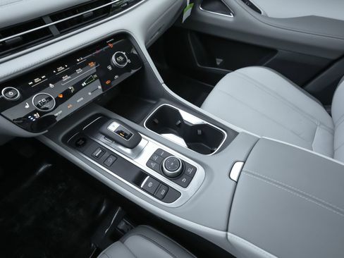 Used 2026 INFINITI QX60 Luxe w/ Cargo Package image 10