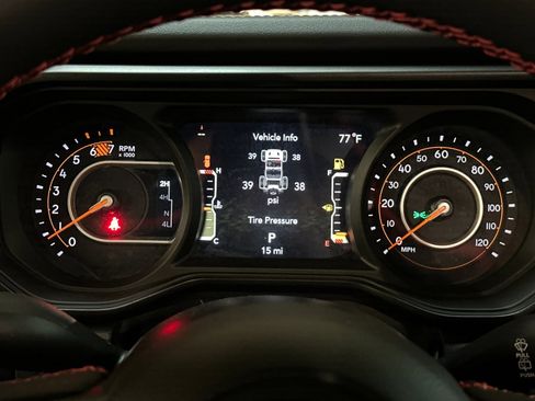 New 2024 Jeep Wrangler Unlimited Rubicon w/ Technology Group image 24