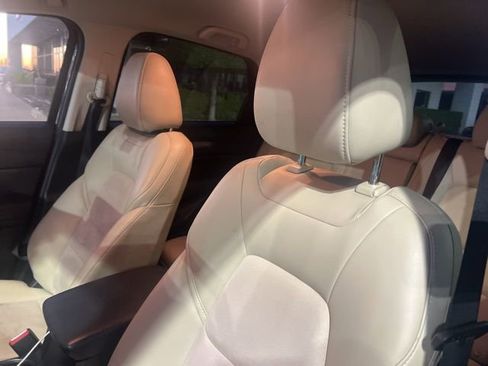 Used 2021 MAZDA CX-5 Touring image 8