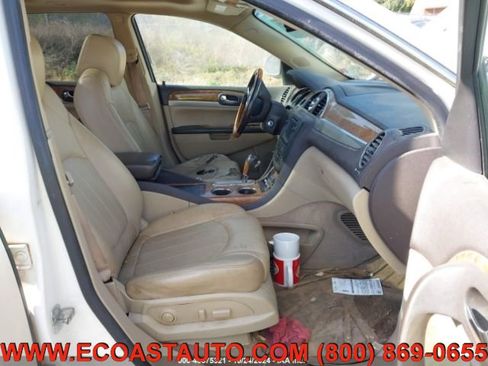 Used 2011 Buick Enclave CXL image 11