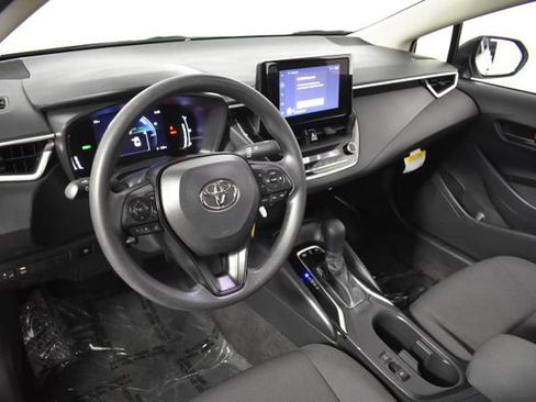 Used 2026 Toyota Corolla LE FWD image 12