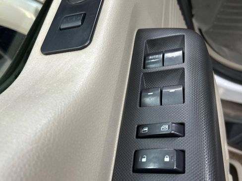 Used 2010 Ford F250 Lariat AWD/4WD image 9