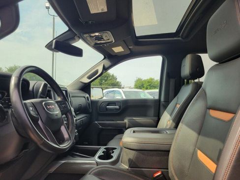Used 2022 GMC Sierra 1500 AT4 w/ AT4 Premium Package AWD/4WD image 12