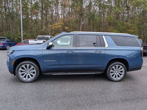 New 2026 Chevrolet Suburban Premier image 7