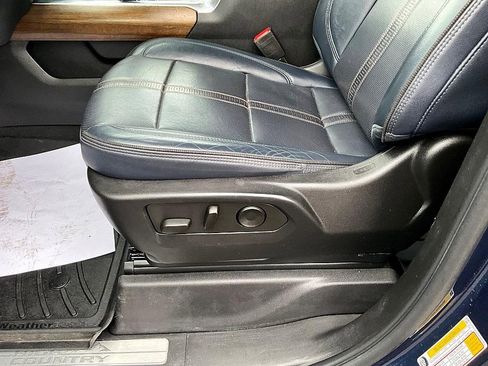 Used 2022 Chevrolet Silverado 1500 High Country image 14