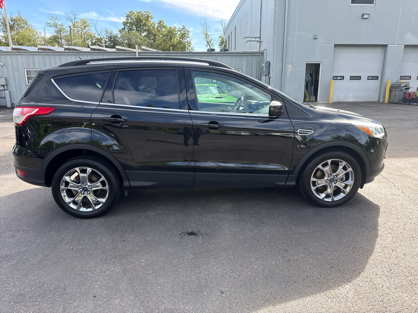 Used 2014 Ford Escape SE w/ Equipment Group 201A AWD/4WD image 2