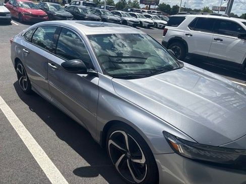 Used 2022 Honda Accord Sport image 9