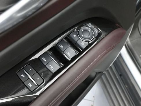 Used 2024 Cadillac Escalade V w/ LPO, ONYX Package AWD/4WD image 23