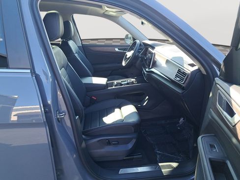 New 2025 Volkswagen Atlas SEL image 18