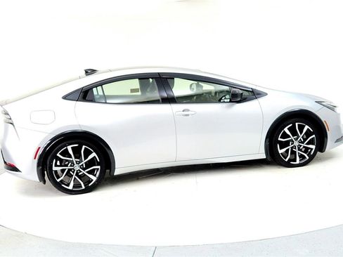 Used 2024 Toyota Prius Prime image 6