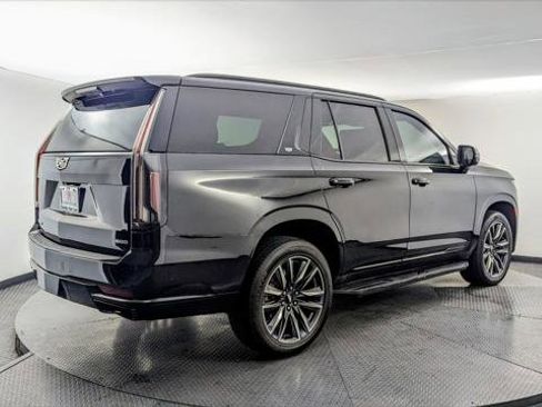 Used 2023 Cadillac Escalade Sport AWD/4WD image 9