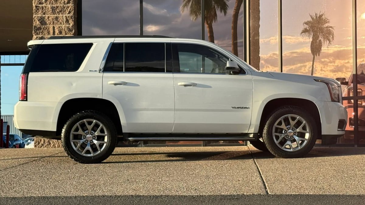 Used 2016 GMC Yukon SLE w/ Convenience Package AWD/4WD image 15