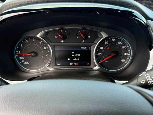 Used 2023 Chevrolet Traverse LT AWD/4WD image 36