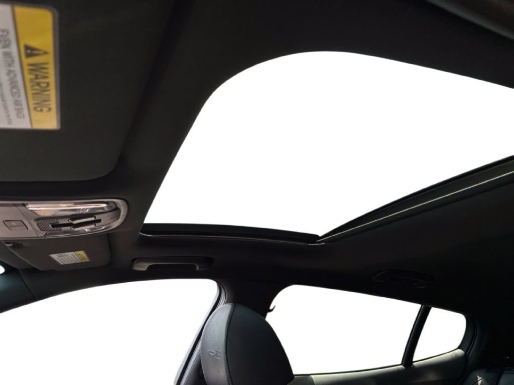 Used 2022 Kia Stinger GT-Line w/ Sun & Sound Package RWD image 35