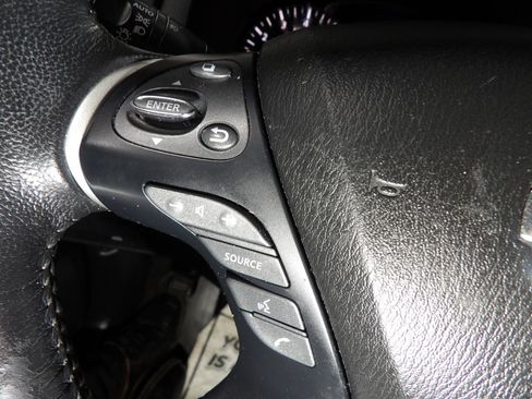 Used 2018 Nissan Pathfinder SV w/ Cargo Package image 22