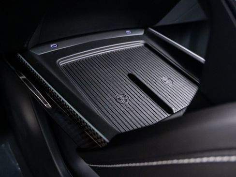 New 2026 Cadillac Vistiq Sport w/ LPO, Floor Liner Package AWD/4WD image 24