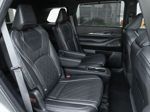 Used 2022 INFINITI QX60 Autograph w/ Cargo Package image 36