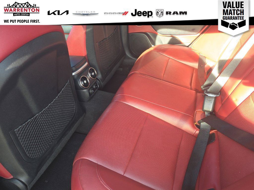 Used 2021 Kia Stinger GT1 RWD image 9