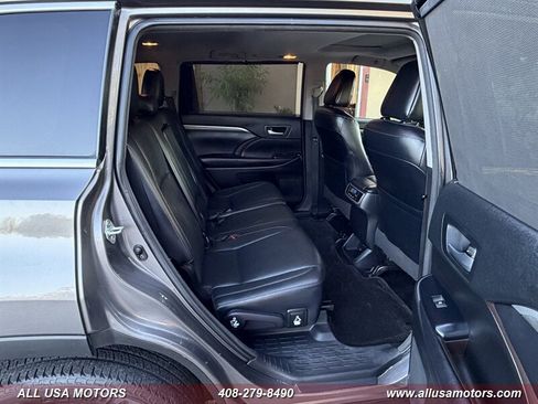 Used 2017 Toyota Highlander Limited w/ Carpet Mat Package FWD image 31