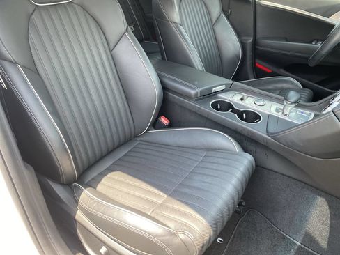 Used 2019 Genesis G70 2.0T Advanced w/ Elite Package RWD image 35
