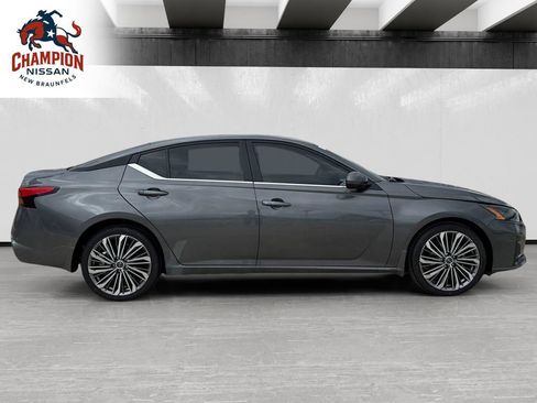 New 2026 Nissan Altima 2.5 SV w/ SV Premium Package FWD image 6