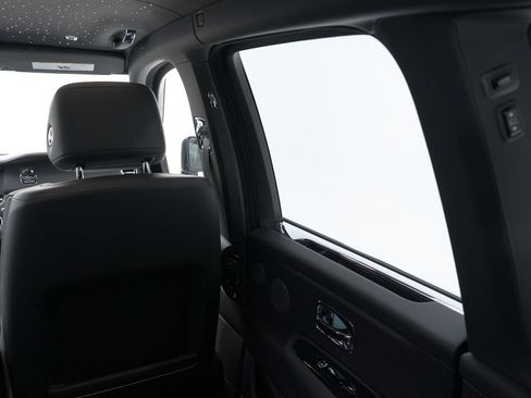 Certified 2024 Rolls-Royce Cullinan image 31