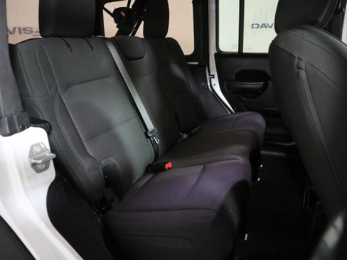 Used 2021 Jeep Wrangler Unlimited Sport image 21