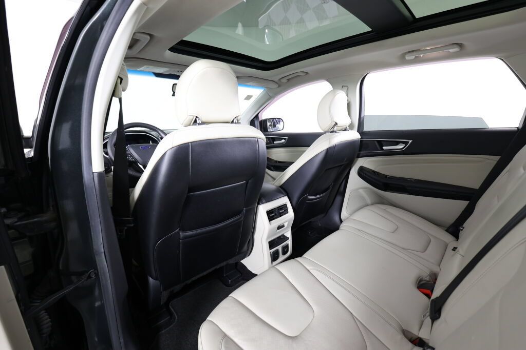 Used 2015 Ford Edge Titanium w/ Equipment Group 302A AWD/4WD image 14